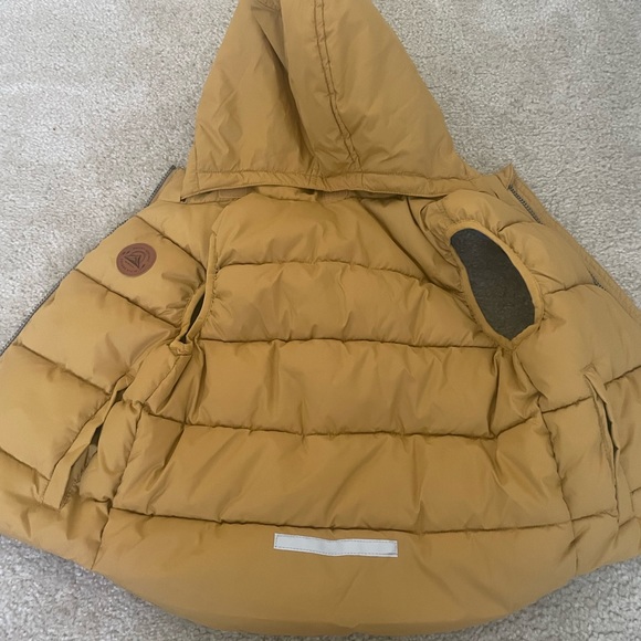 Boys puffer vest - Picture 3 of 3